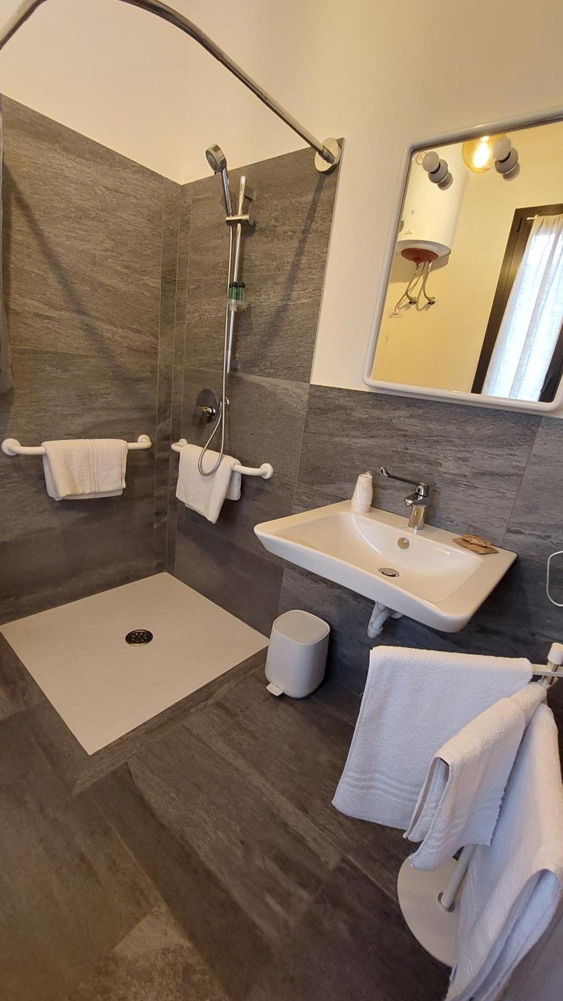 Agriturismo Pizzavacca Villanova sull'Arda Ngoại thất bức ảnh